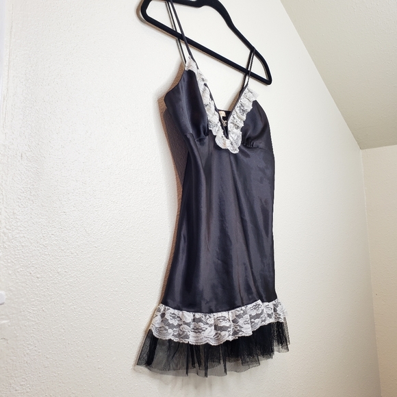 Flora Nikrooz Black Chemise with Lace Small - Picture 2 of 8